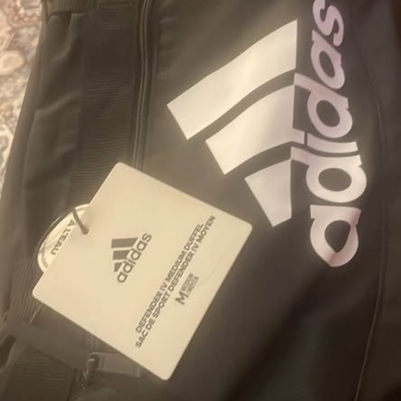 BRAND NEW unisex adidas defender iv medium duffel black bag - Picture 6 of 7